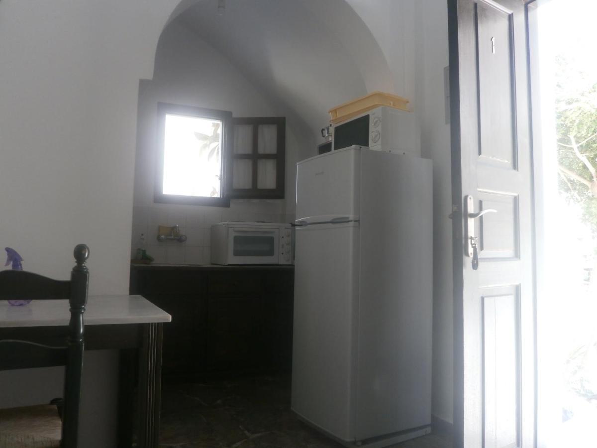 Villa Ostria Kamári Dış mekan fotoğraf