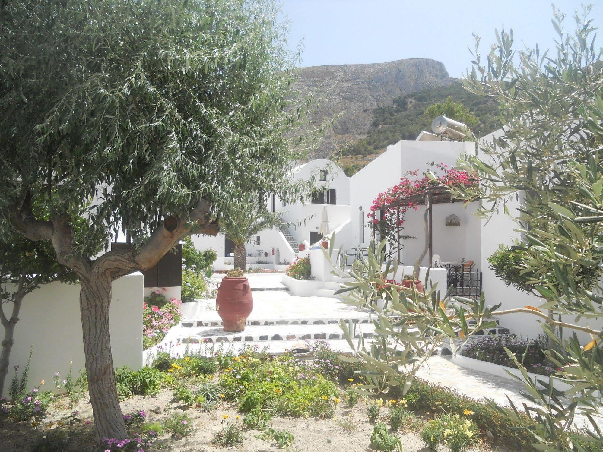 Villa Ostria Kamári Dış mekan fotoğraf